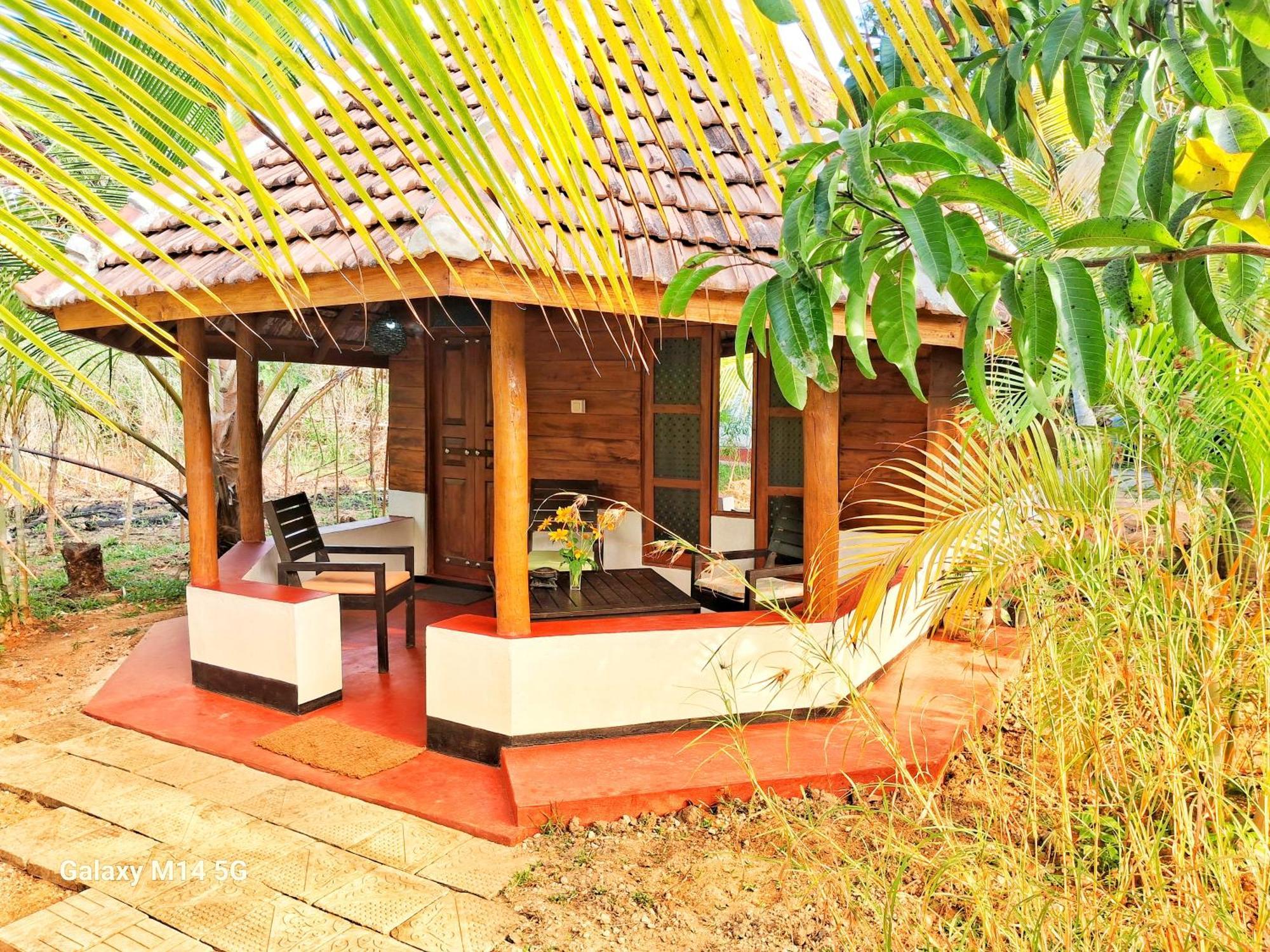 Sea Sound Cabana & Restaurant แทนกาลเล ภายนอก รูปภาพ